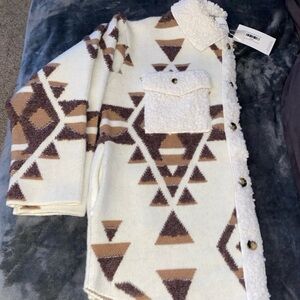 NWT- Gilli Cream and Brown Aztec Sweater Jacket